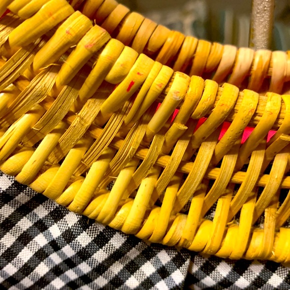 Santi Floral Pattern Gingham Check Rattan Embroidery hand bag magnetic closure - Picture 5 of 8